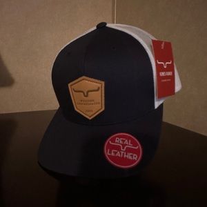 NWT Kimes Ranch trucker ball cap with leather detail snapback blue front